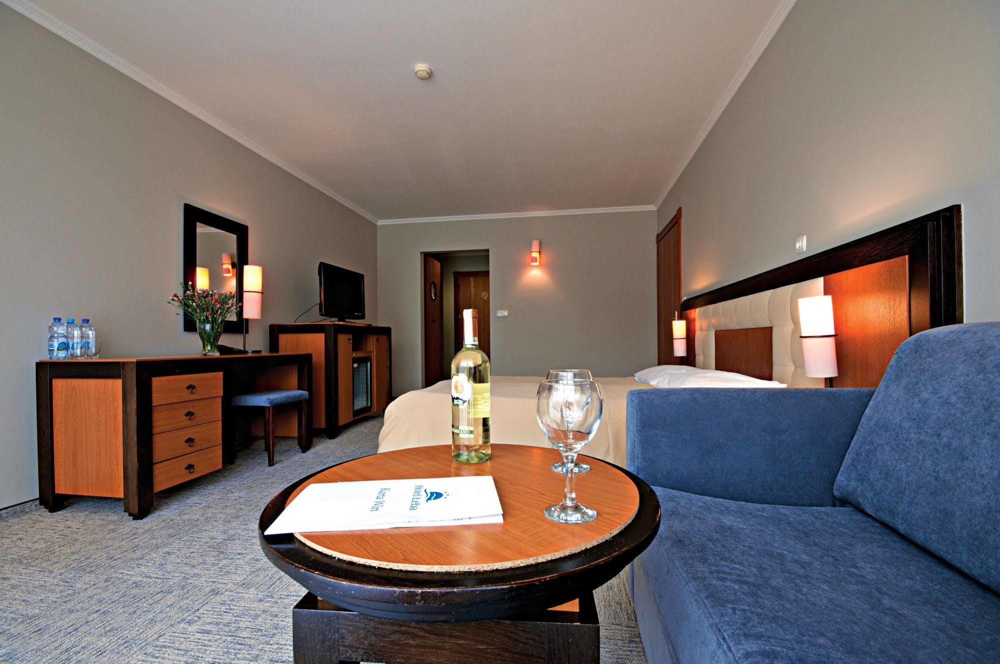 Leba Hotel & Spa Ngoại thất bức ảnh