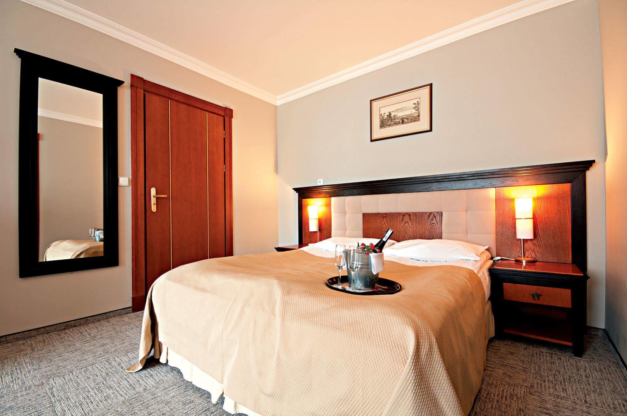 Leba Hotel & Spa Ngoại thất bức ảnh