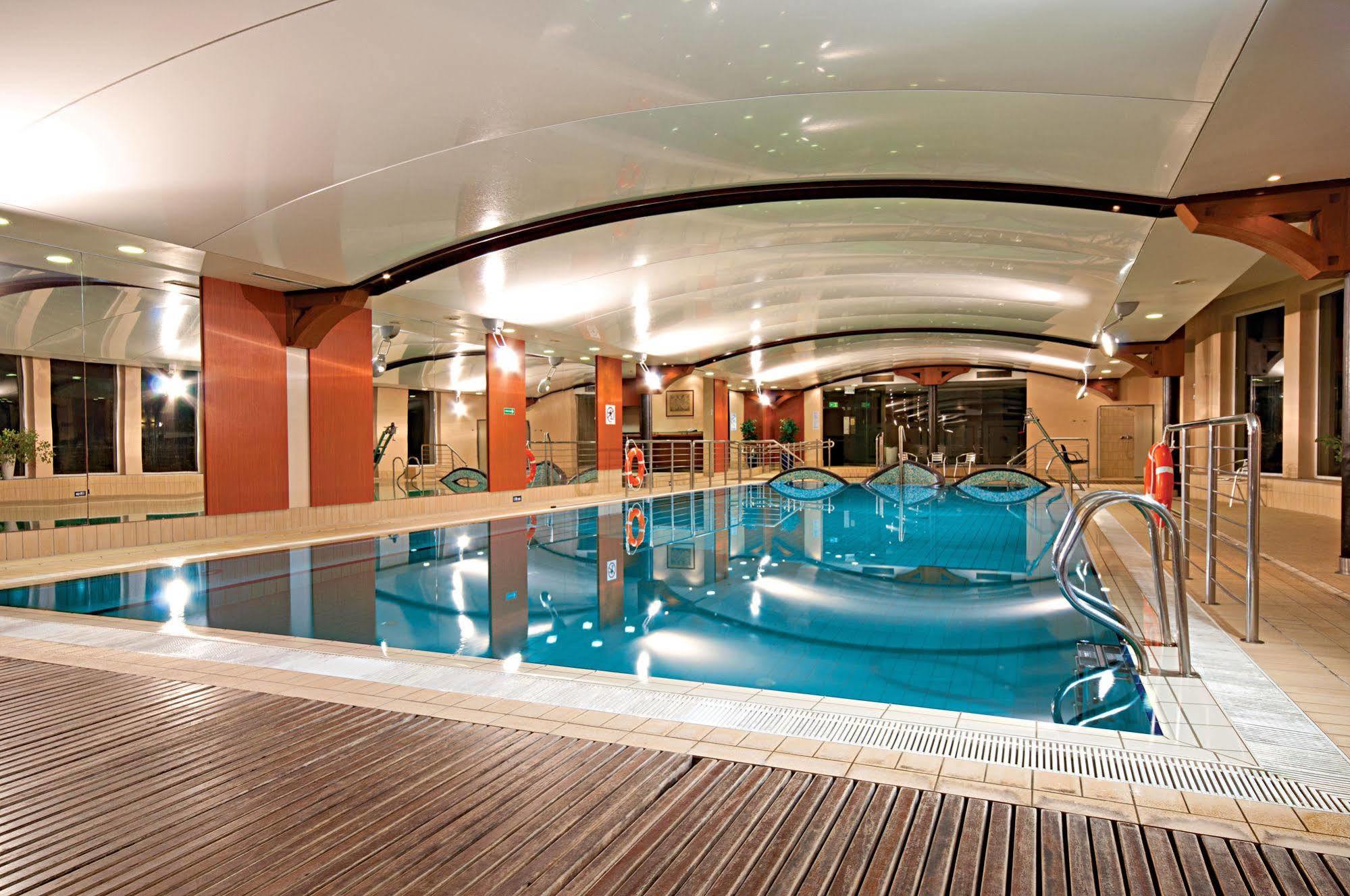 Leba Hotel & Spa Ngoại thất bức ảnh